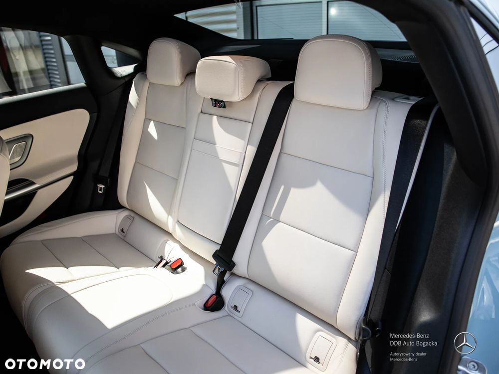 Mercedes-Benz CLA 220 mHEV 4-Matic 8G-DCT - 11