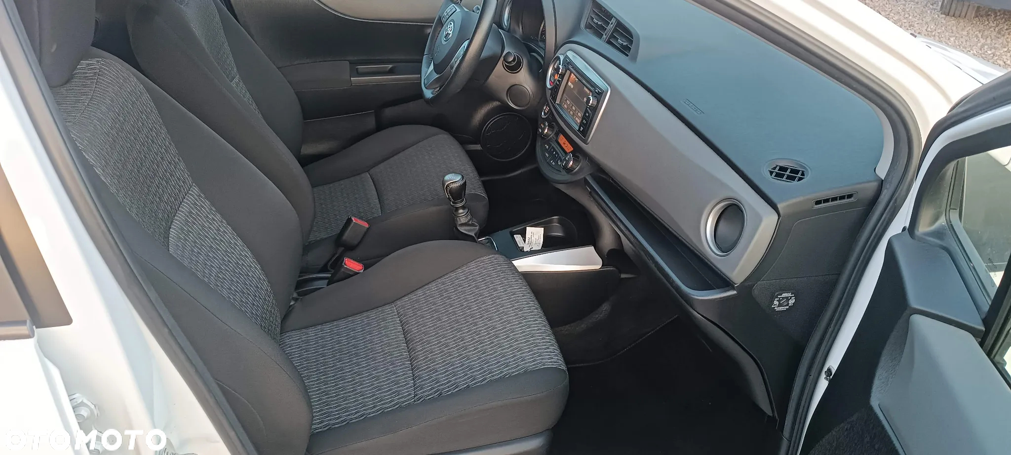 Toyota Yaris - 17
