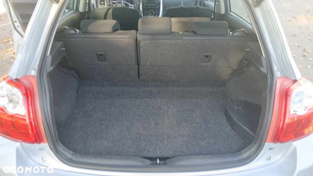 Toyota Auris 1.8 HSD Luna - 20