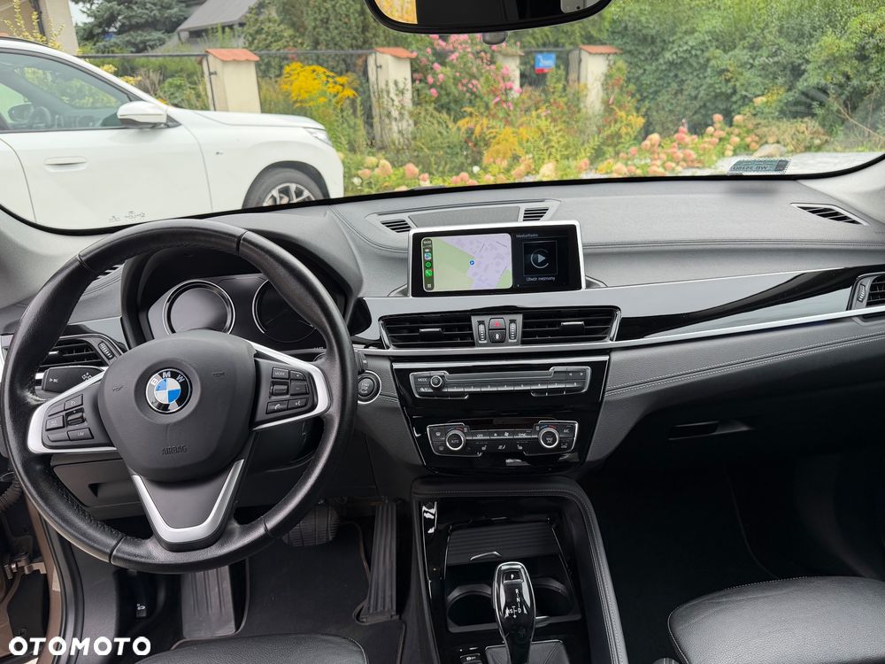 BMW X1 sDrive18i xLine - 8