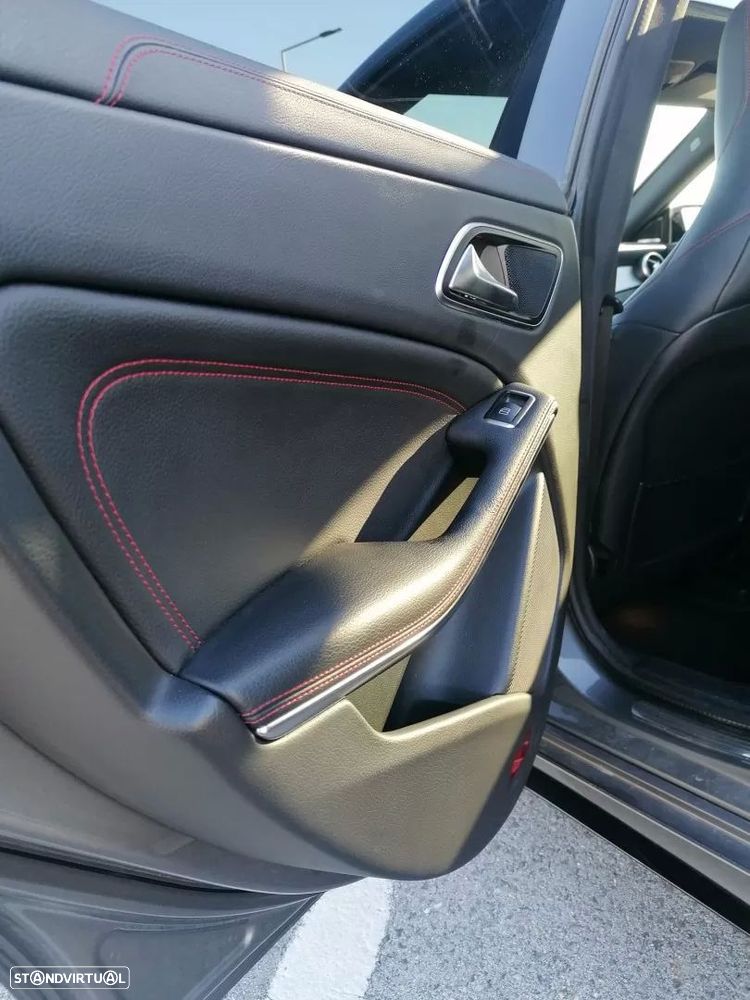 Mercedes-Benz CLA 220 Shooting Brake d 7G-DCT AMG Line - 13