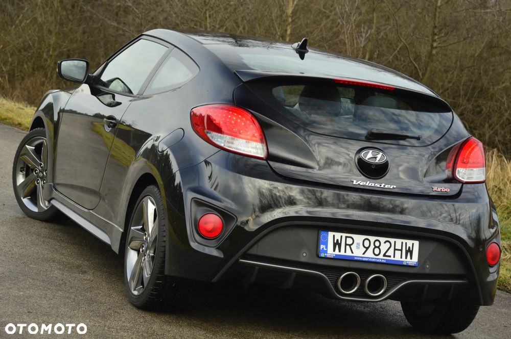 Hyundai Veloster - 8