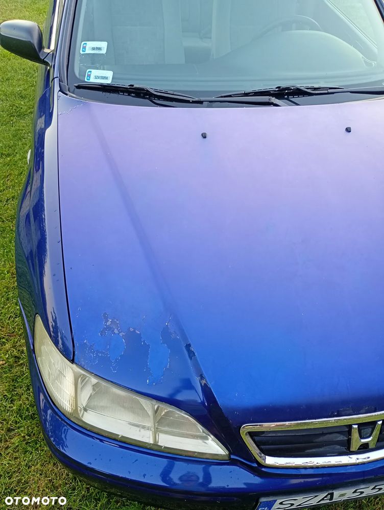 Honda Accord 1.8i LS - 4