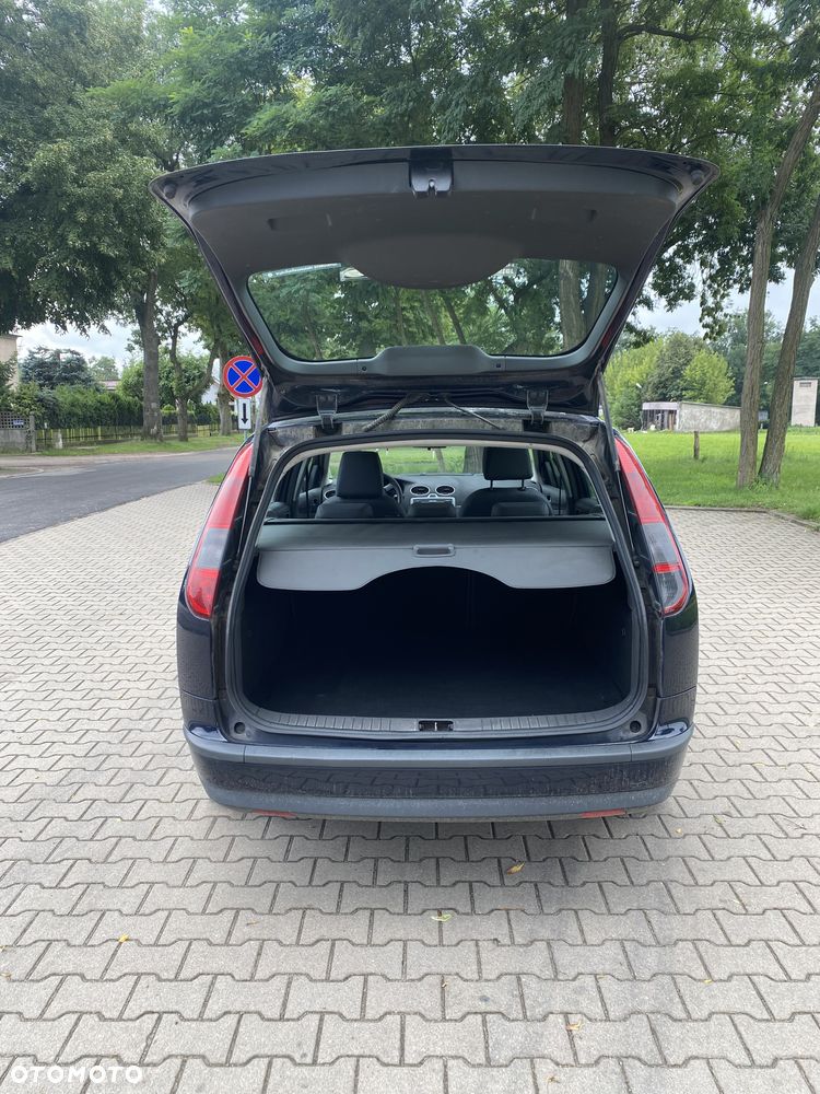 Ford Focus 1.6 TDCi Ambiente - 11