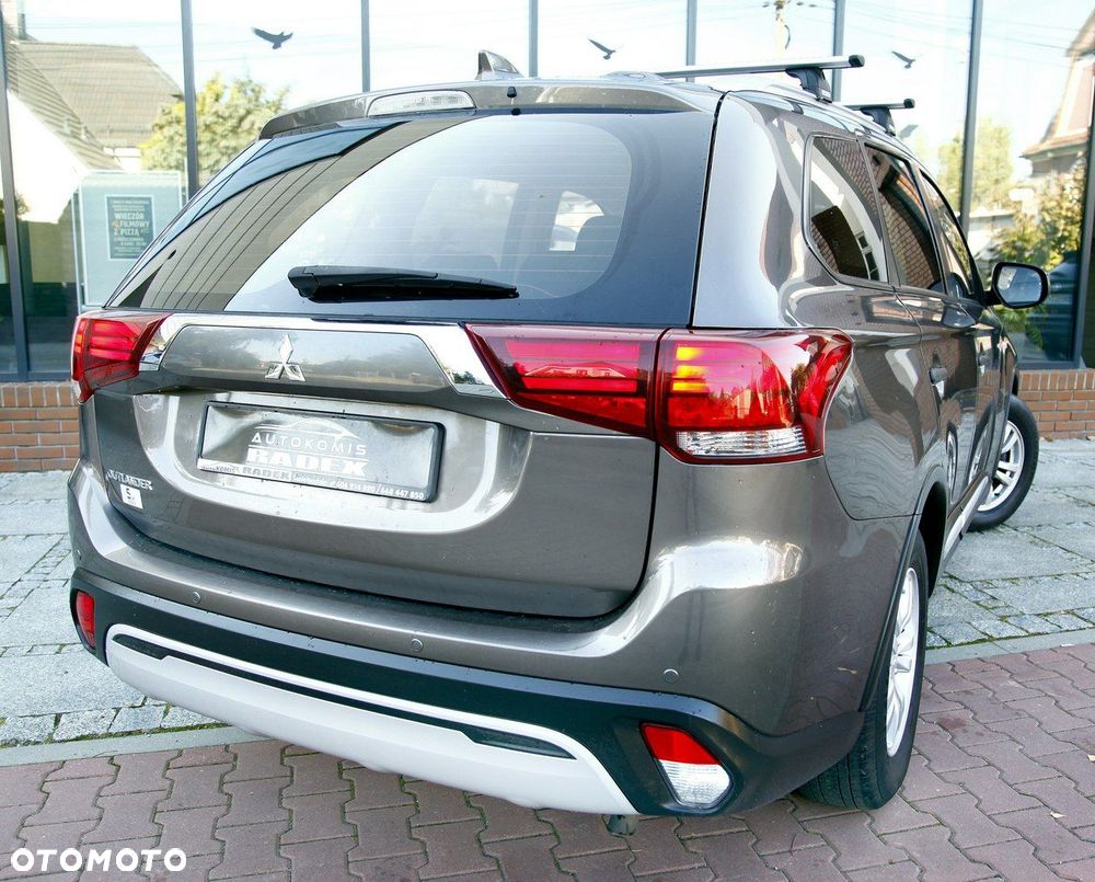 Mitsubishi Outlander - 31