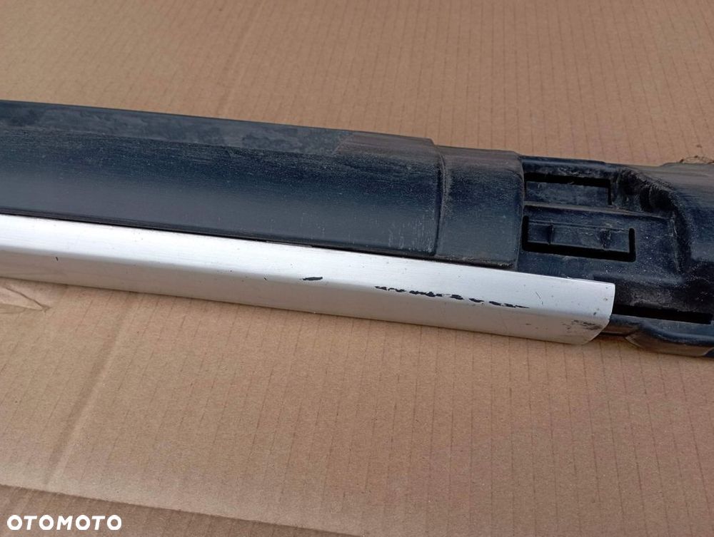 DACIA SANDERO I LISTWA NAKŁADKA PROGOWA PRAWA 764365586R - 3