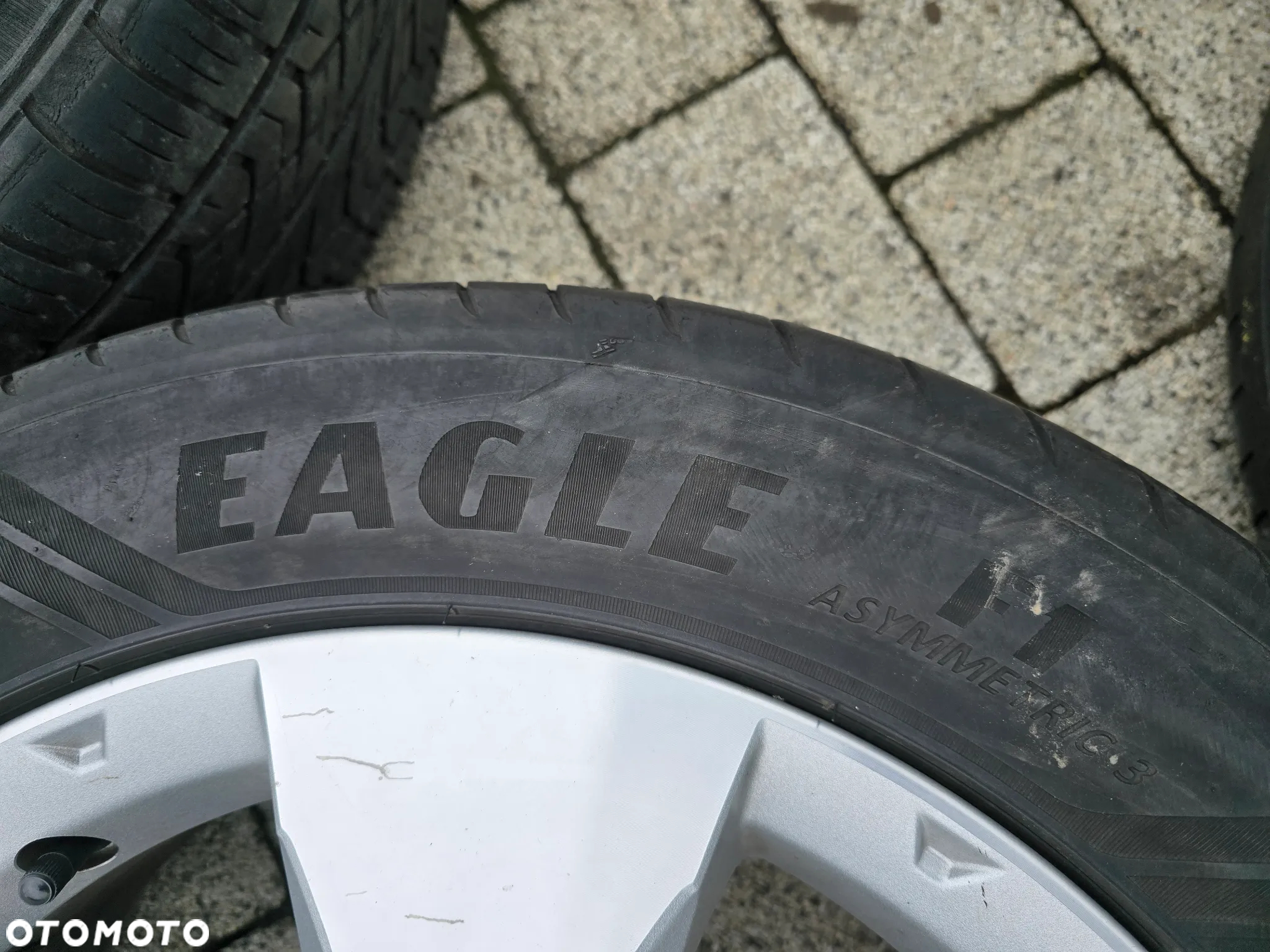 Koła SUBARU Forester SH Outback BR felgi Alumiowe Oryginał 7Jx17 et48 ch 56,1 opony 225/55r17 - 15