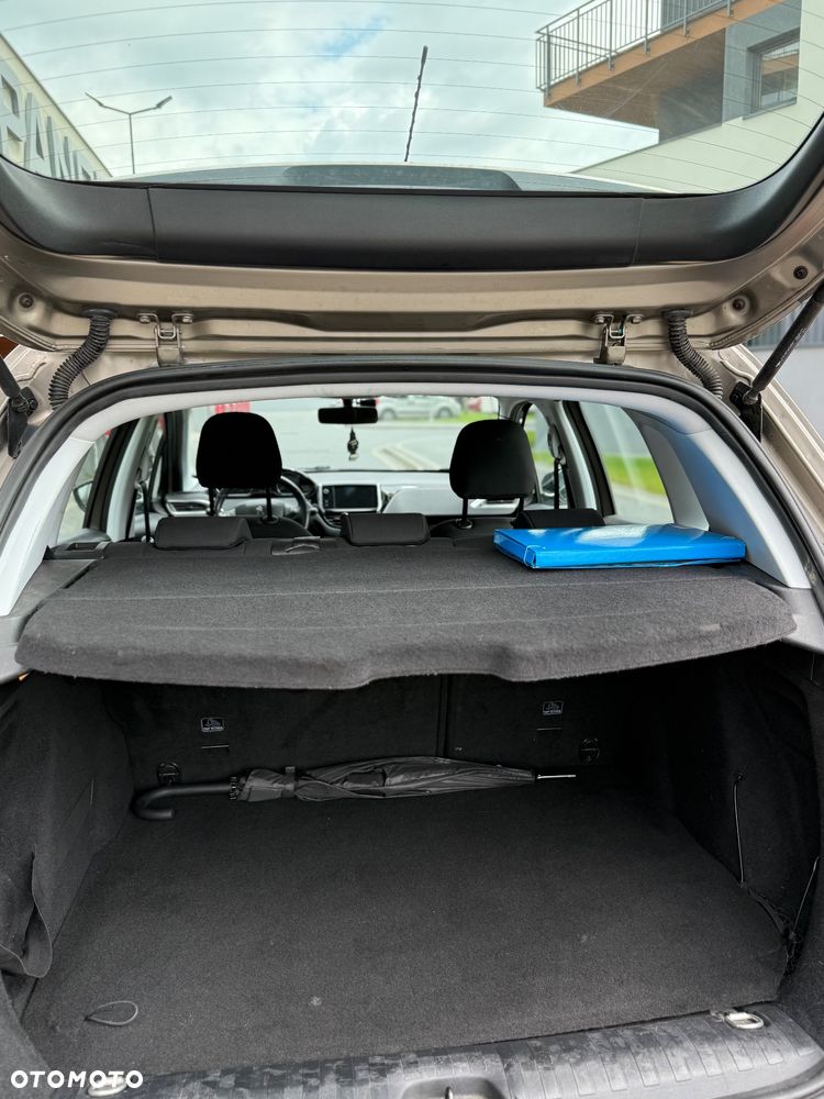 Peugeot 2008 BlueHDi 100 STOP & START Active - 9