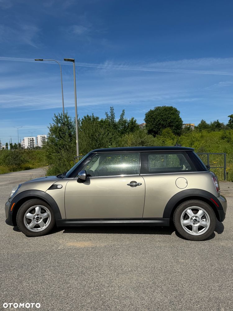 MINI Cooper Standard - 8