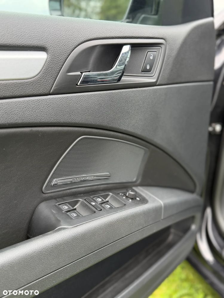 Skoda Superb 2.0 TDI Elegance DSG - 10