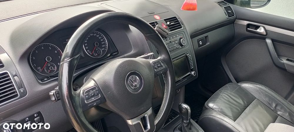 Volkswagen Touran 1.4 TSI DSG Comfortline - 19