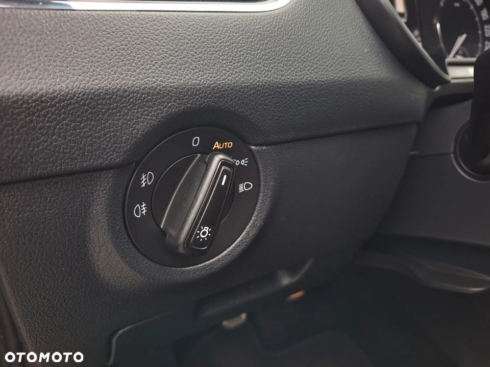 Skoda Octavia 2.0 TDI (Green tec) RS - 29