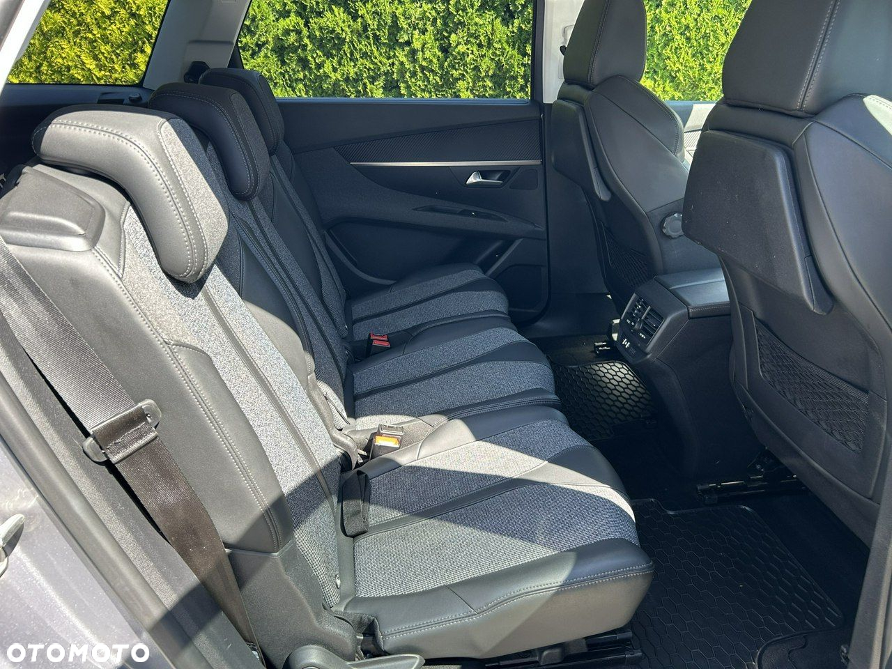 Peugeot 5008 BlueHDI 130 EAT8 Allure - 9