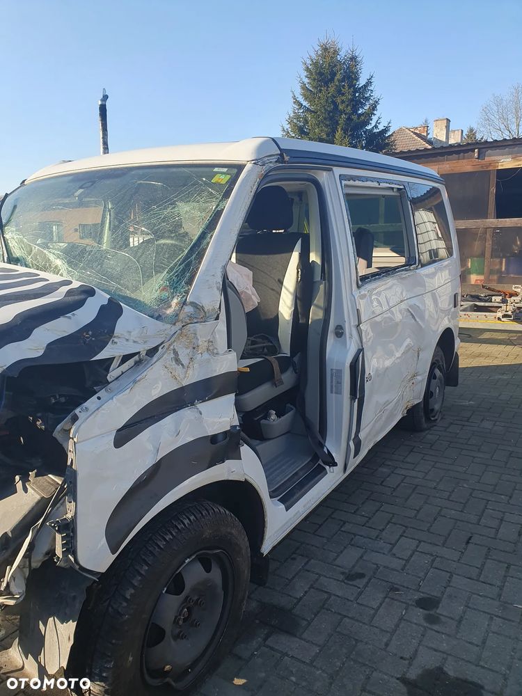 Volkswagen Multivan - 5