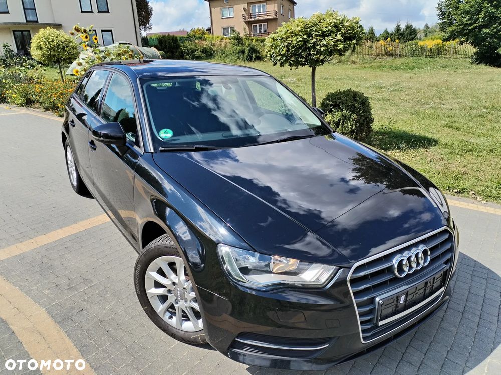 Audi A3 Sportback - 2