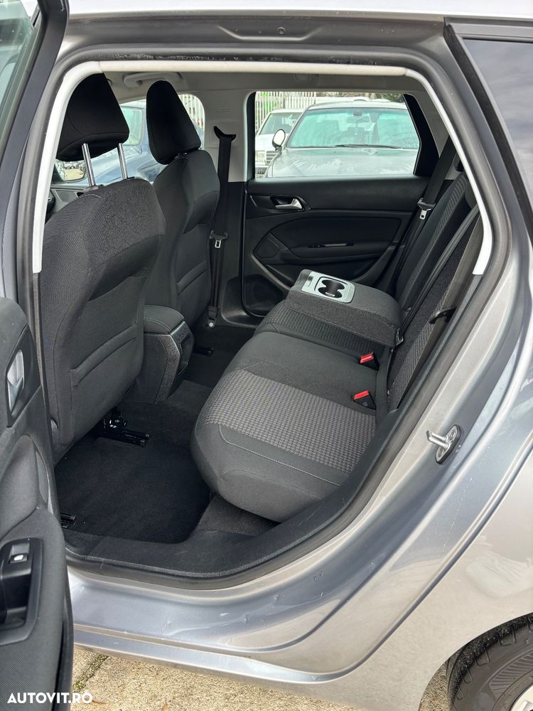 Peugeot 308 - 11