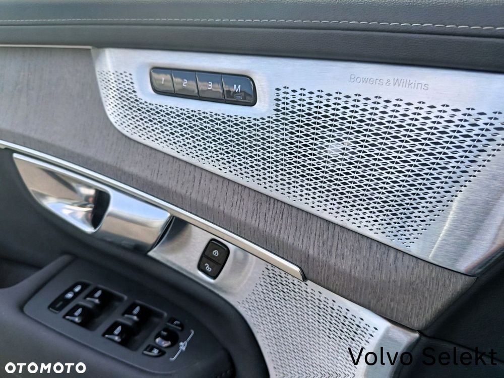 Volvo XC 90 - 23