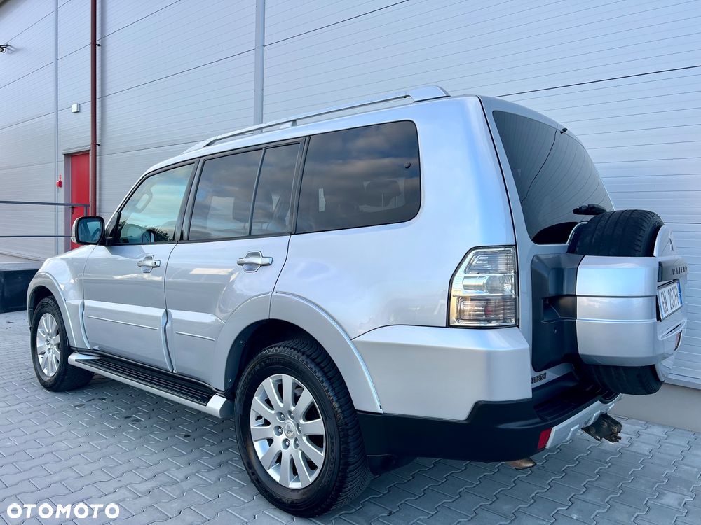 Mitsubishi Pajero 3.2 DI-D Automatik Instyle - 3