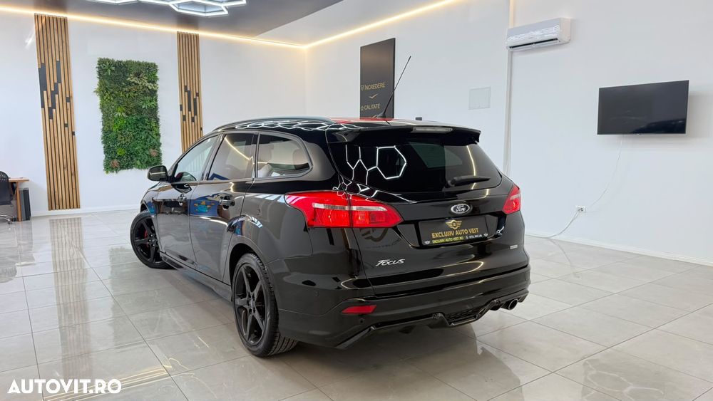 Ford Focus 1.5 EcoBoost Titanium - 5