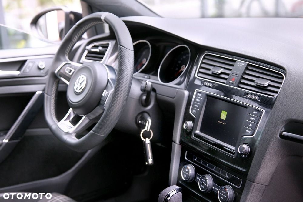 Volkswagen Golf - 9