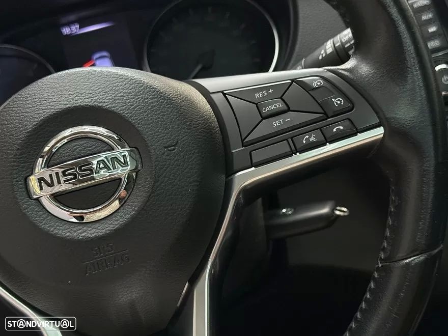 Nissan Qashqai 1.5 dCi N-Connecta - 24