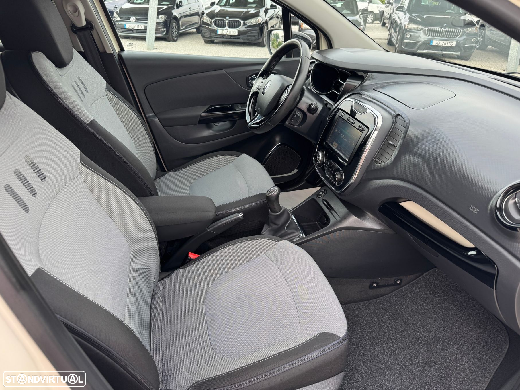 Renault Captur 0.9 TCE Exclusive - 11