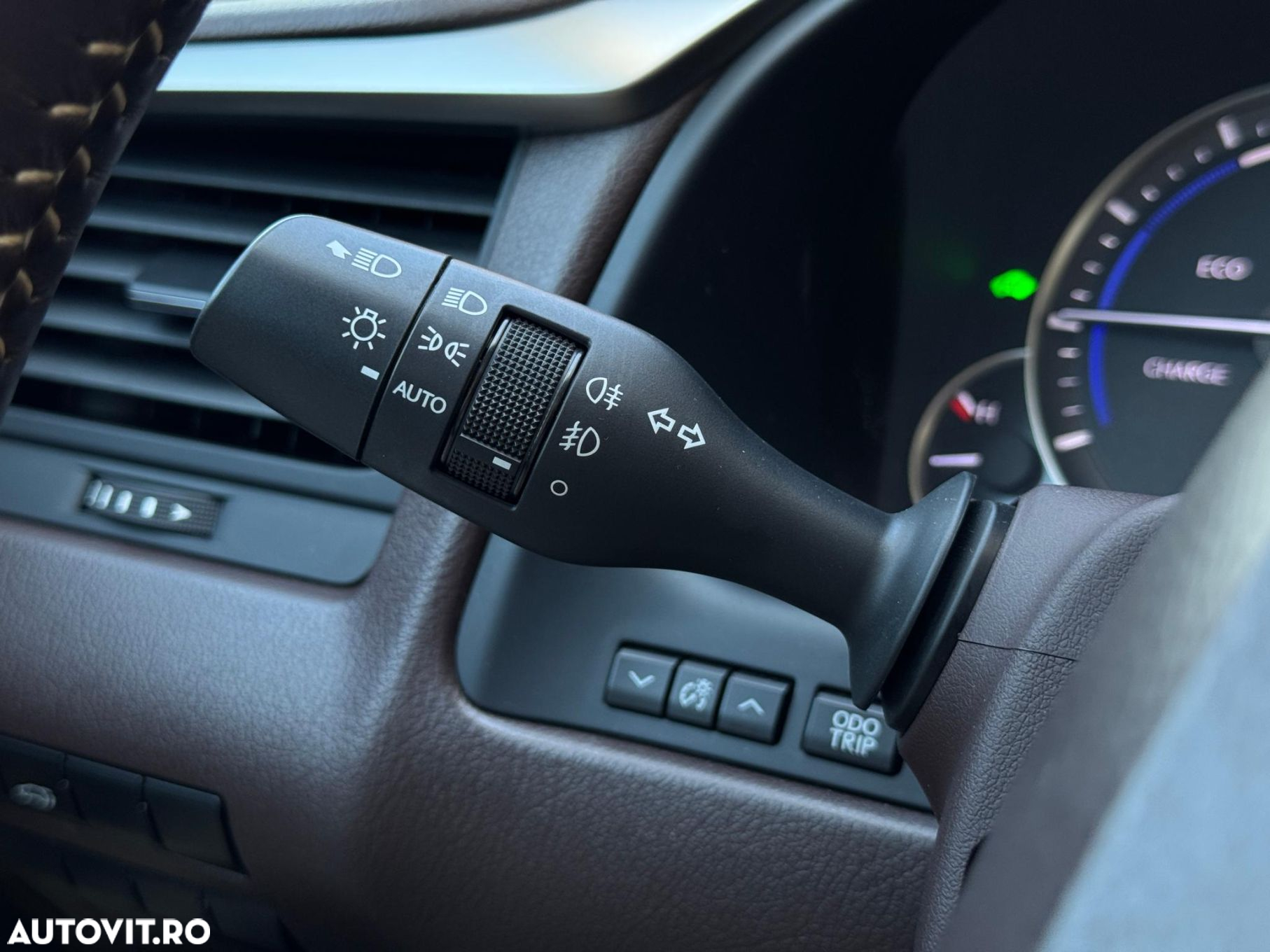 Lexus Seria RX - 22