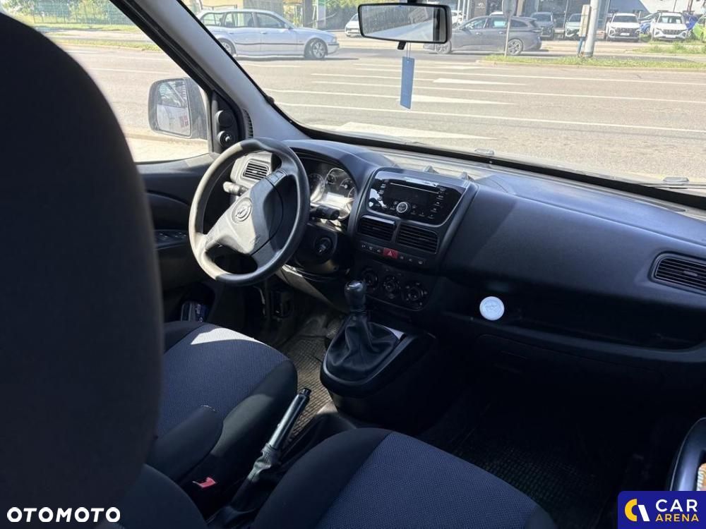 Opel Combo - 31