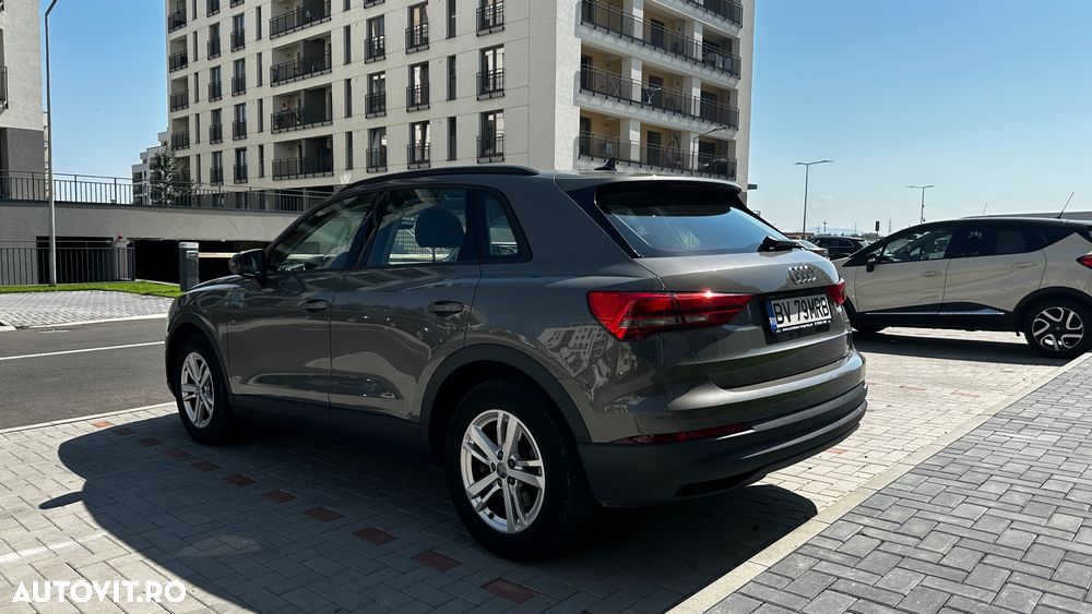 Audi Q3 2.0 40 TFSI S tronic quattro Basic - 4