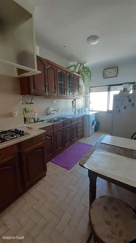 alugo quarto apenas a senhoras - Grande imagem: 3/4