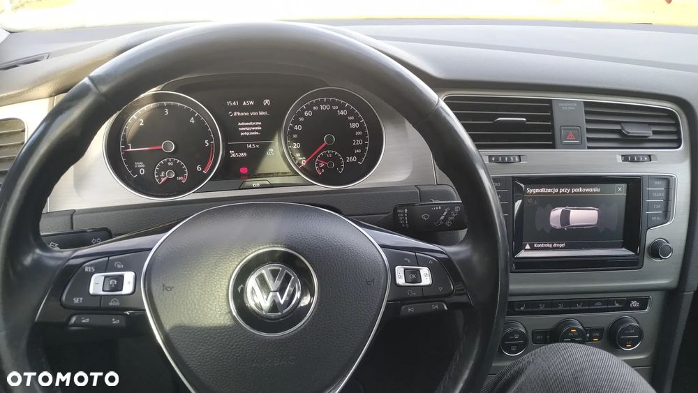 Volkswagen Golf 1.6 TDI BlueMotion Comfortline - 10