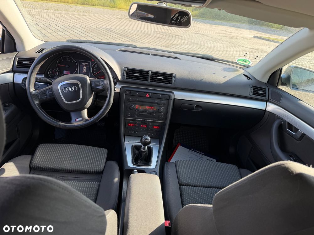 Audi A4 Avant 2.0 TDI - 17