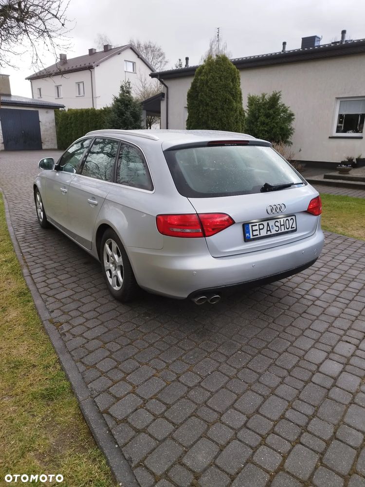 Audi A4 Avant - 4