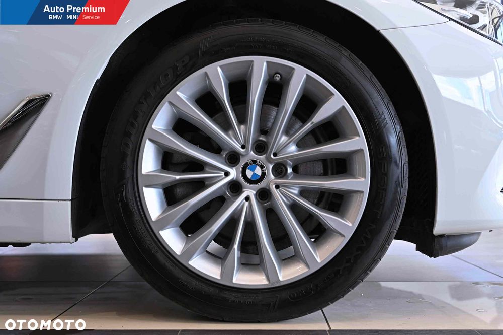 BMW Seria 5 520d - 23