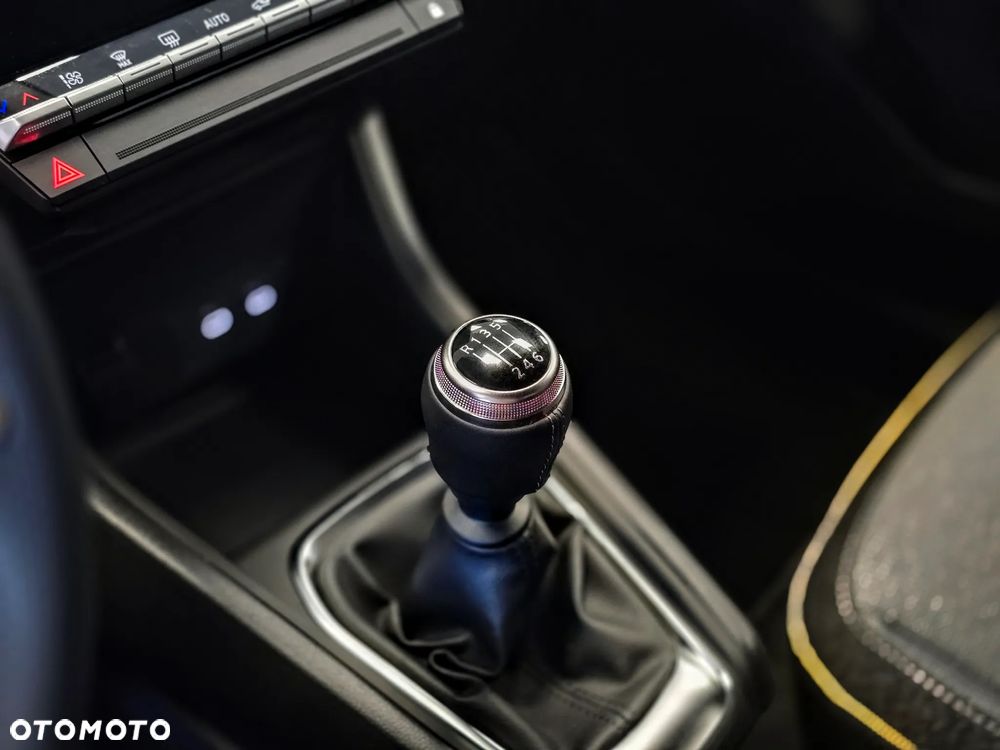 Renault Captur - 22