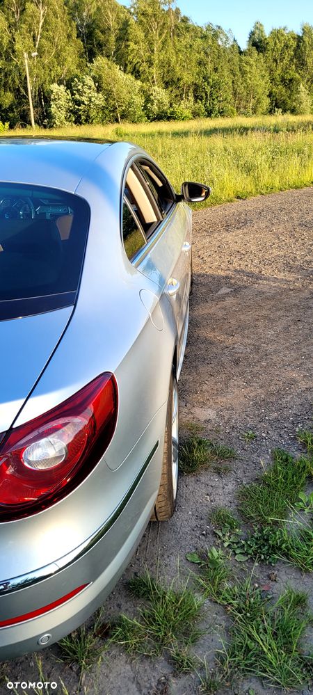 Volkswagen Passat 2.0 TDI DPF Sportline DSG - 3