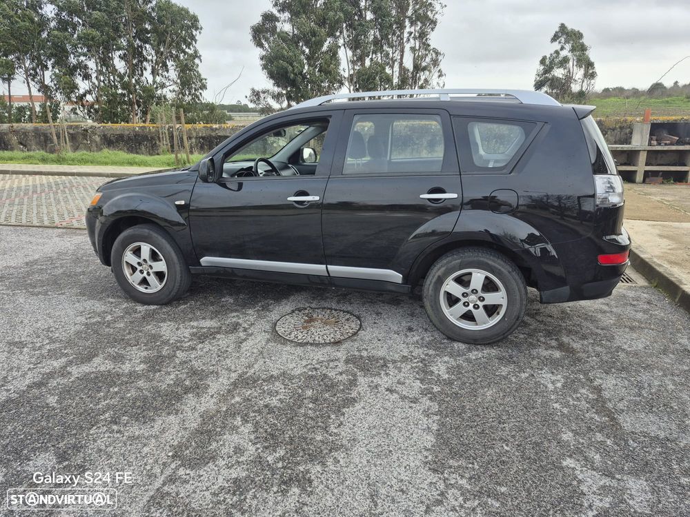 Mitsubishi Outlander 2.0 DI-D Intense 4WD - 3
