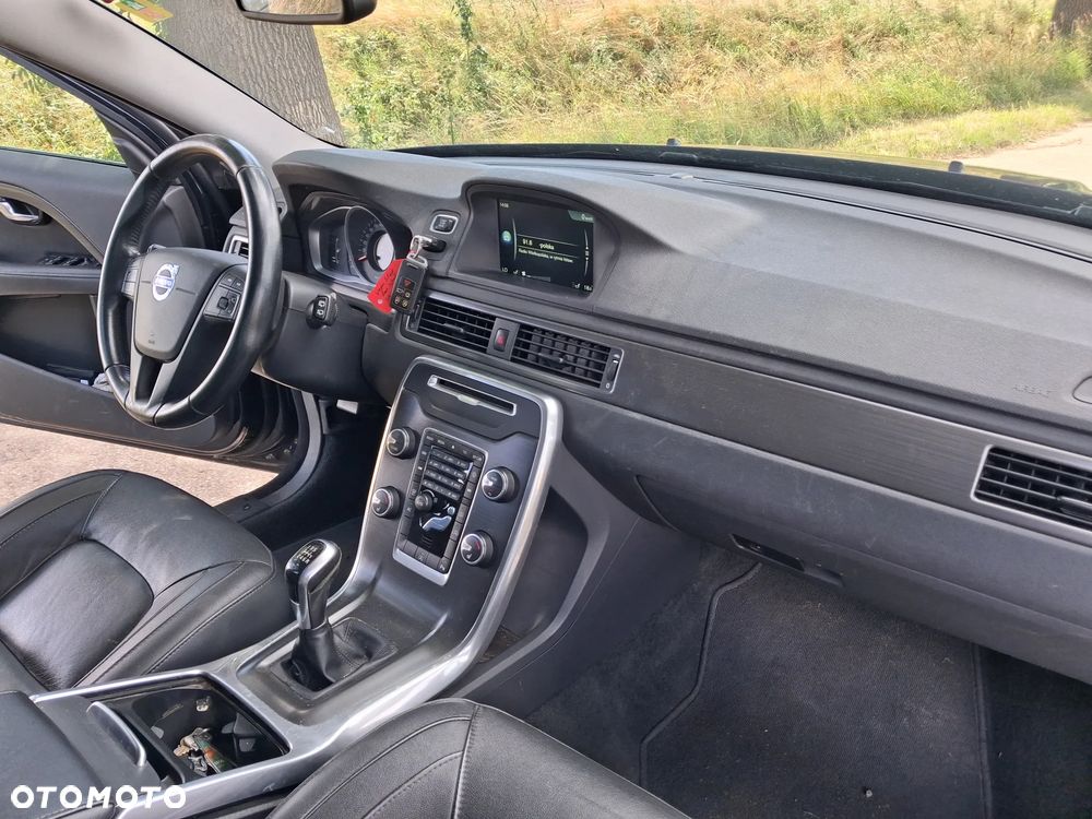 Volvo V70 D2 Momentum - 21