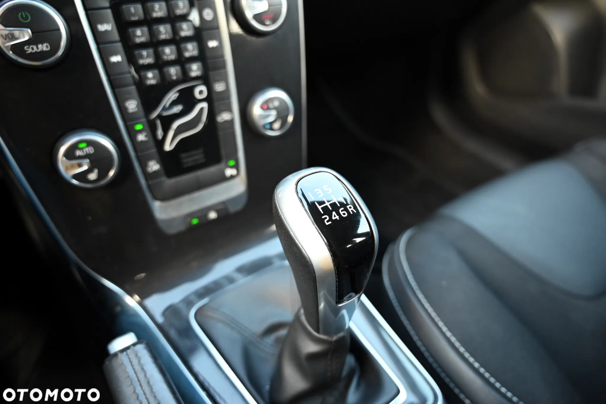 Volvo V40 - 32
