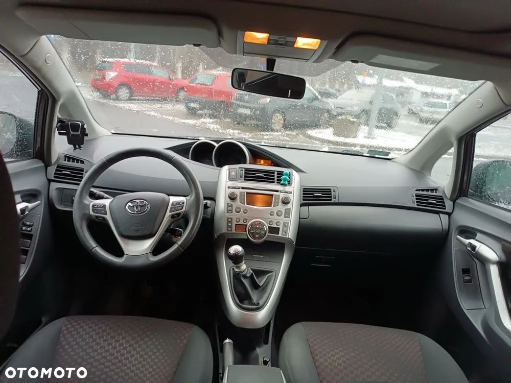 Toyota Verso 2.0 D-4D 2010 7os - 4