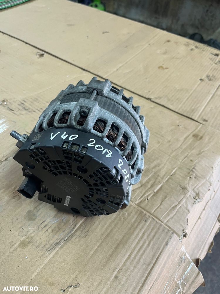 Alternator Volvo v40 2.0 diesel 2017 - 2