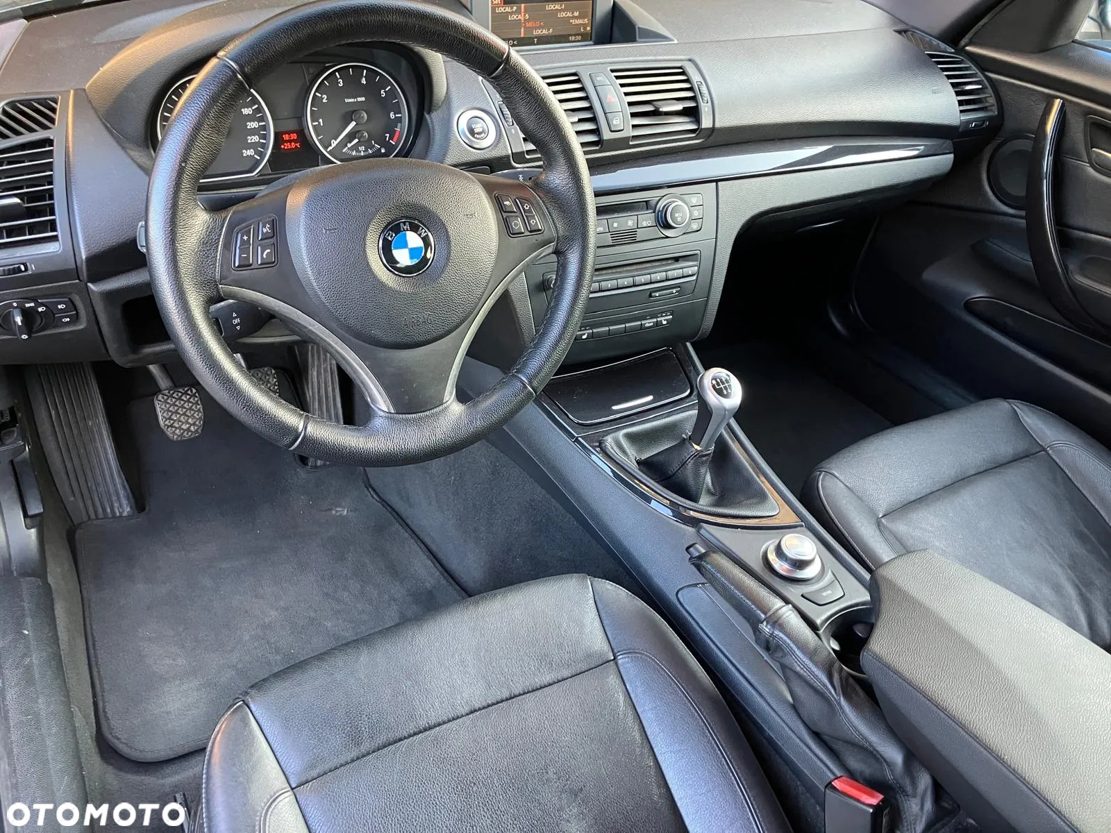 BMW Seria 1 116i - 13
