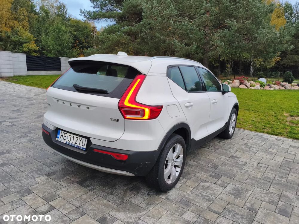 Volvo XC 40 T4 AWD Momentum Pro - 12