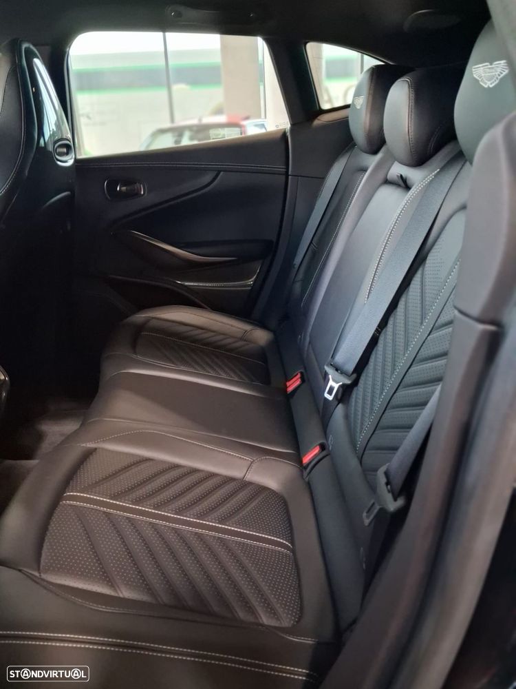 Aston Martin DBX 707 - 14