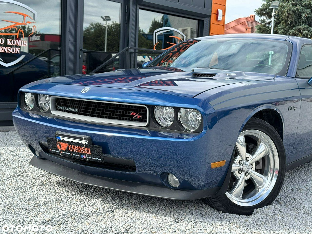 Dodge Challenger - 8