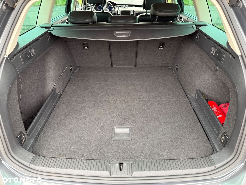 Volkswagen Passat 1.8 TSI BMT Highline DSG - 17