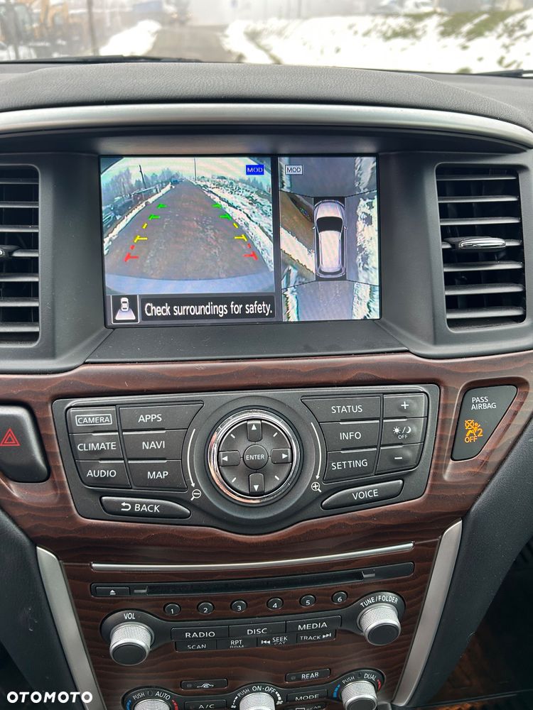 Nissan Pathfinder - 10