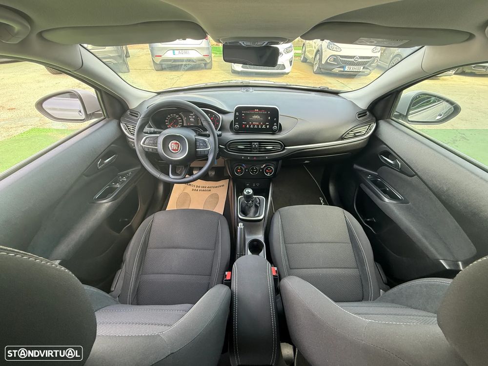 Fiat Tipo 1.3 M-Jet Lounge Tech - 23