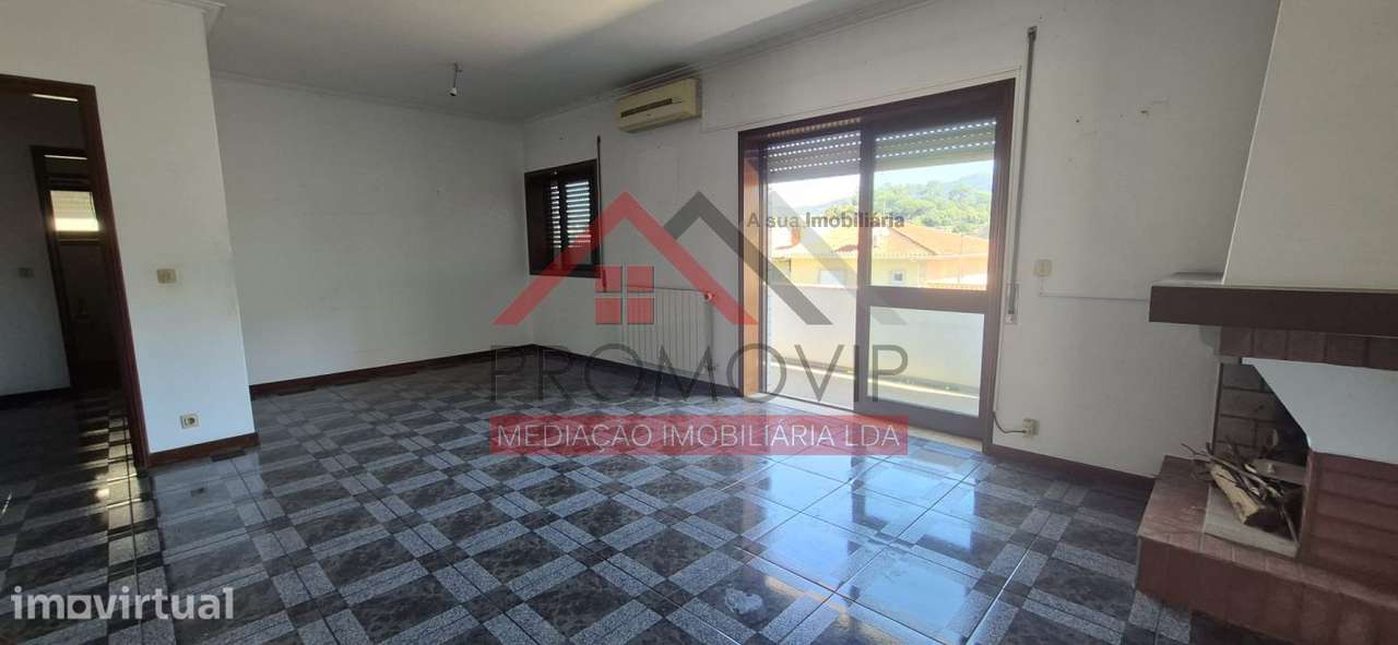Andar Moradia T3 C/ Garagem Santo Tirso - Grande imagem: 5/23