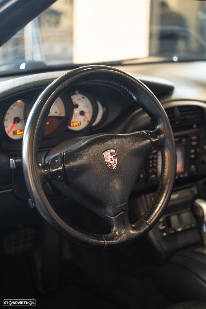 Porsche 911 (996) - 8